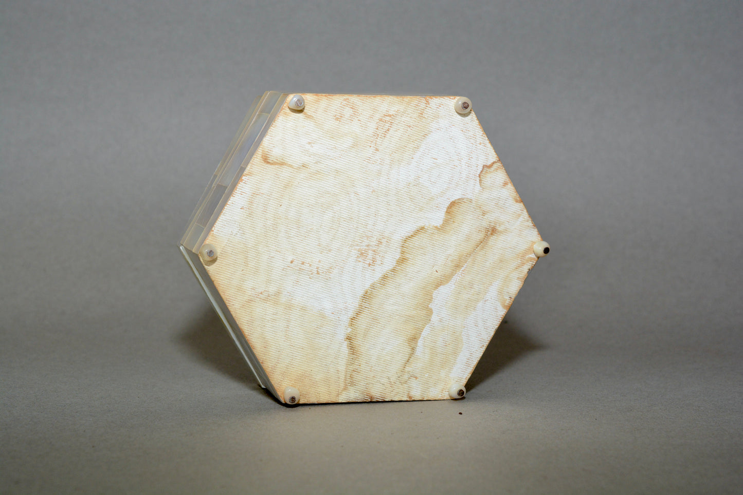 Hexagonal mother of pearl jewel box