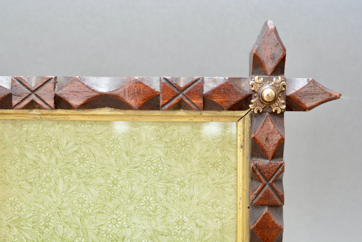 Small Victorian picture photograph frame
