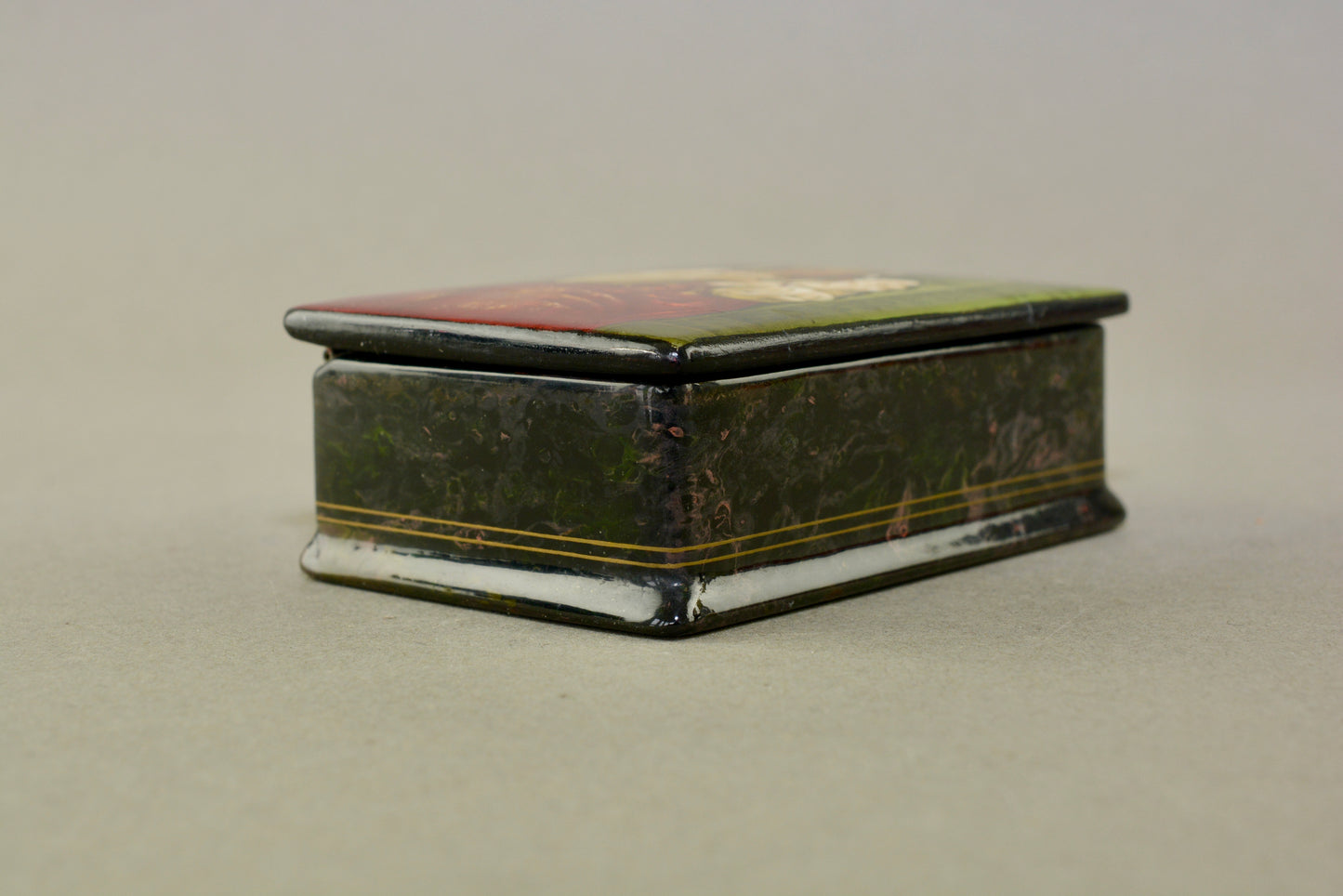 Fine vintage hand painted Russian Palekh lacquer box Princess
