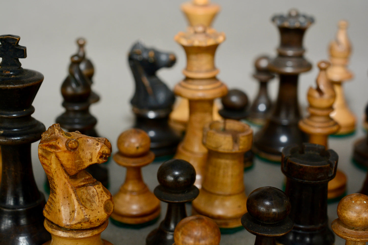 Edwardian wooden chess set chessmen