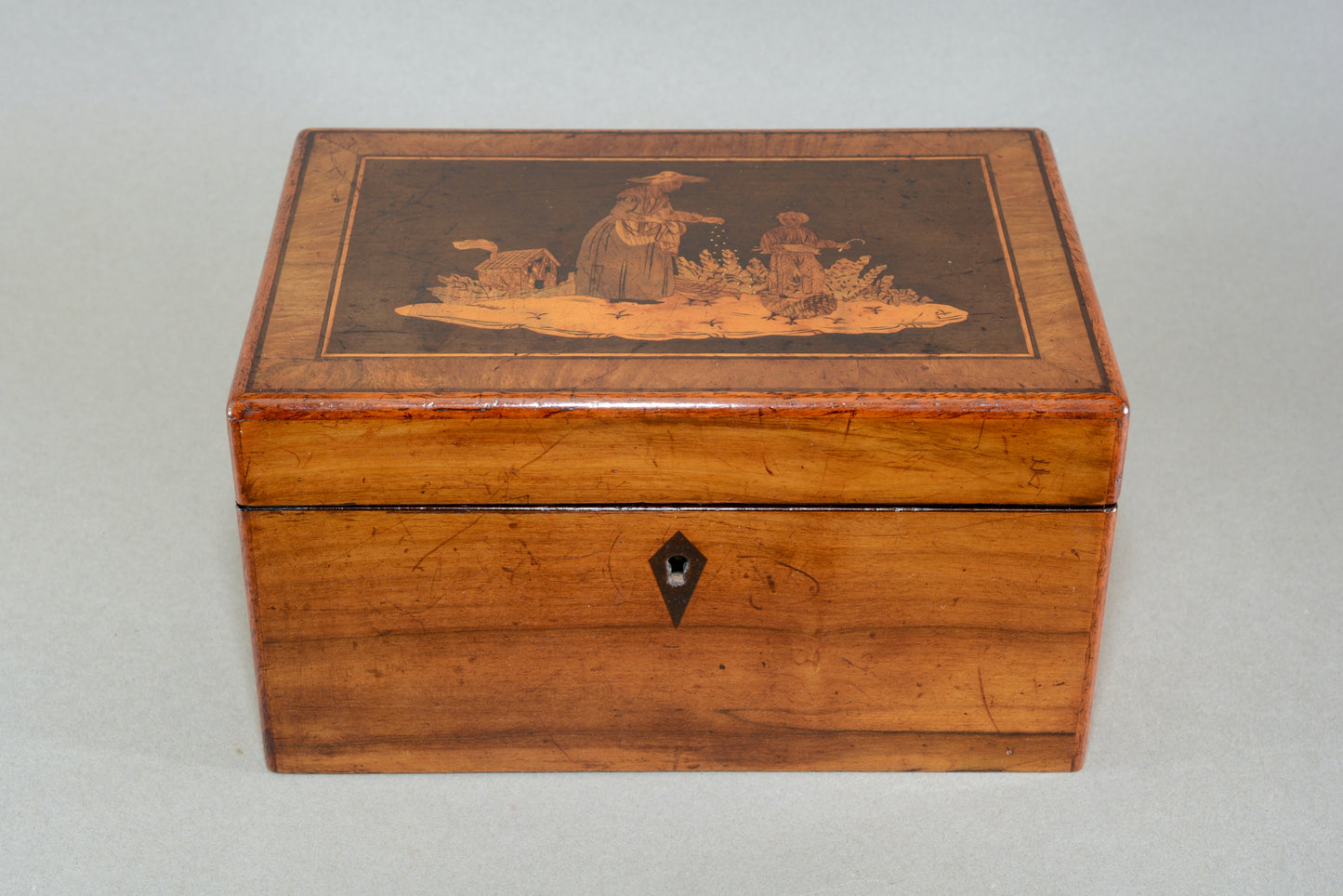 Edwardian inlaid Sorrentoware box
