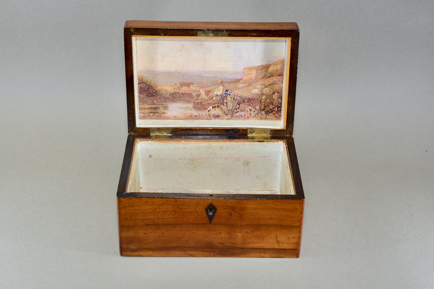 Edwardian inlaid Sorrentoware box