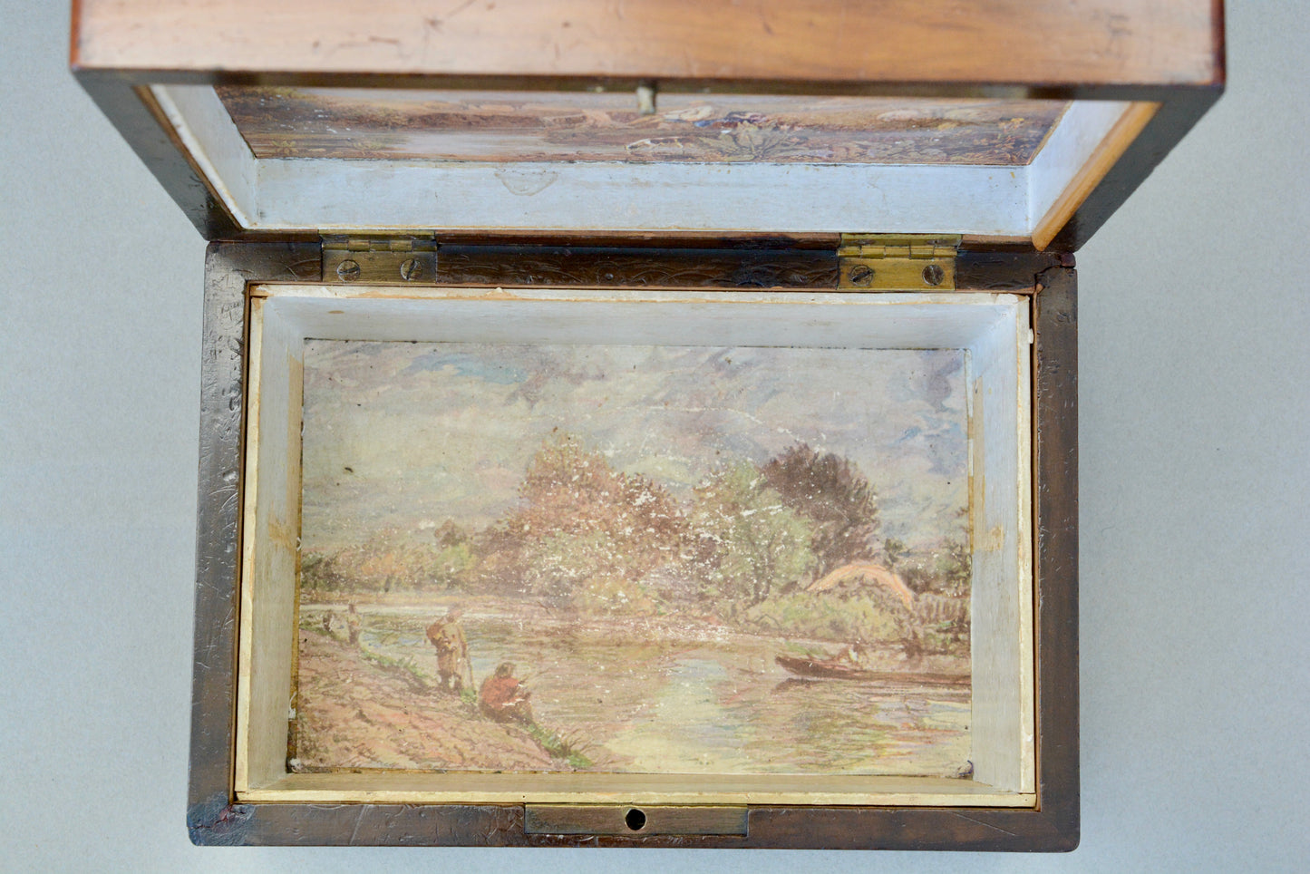 Edwardian inlaid Sorrentoware box