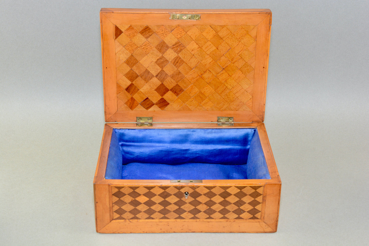 Edwardian specimen wood box circa.1900-1910