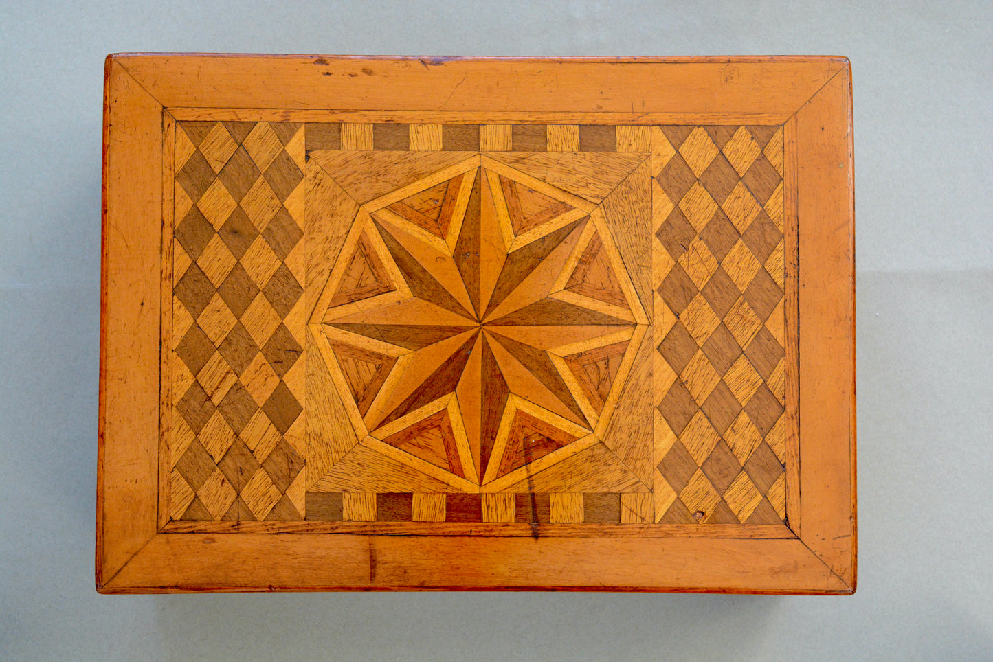 Edwardian specimen wood box circa.1900-1910