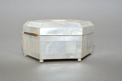 Hexagonal mother of pearl jewel box