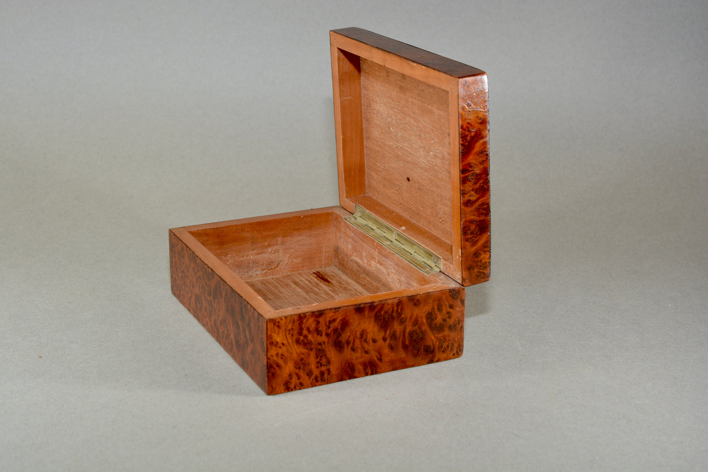 Art Deco inlaid maple box Lady playing guitar in a garden