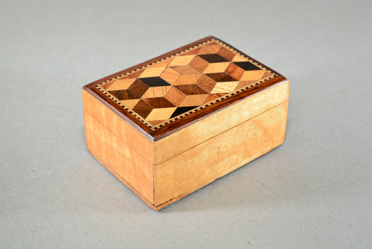 Small Victorian marquetry topped box