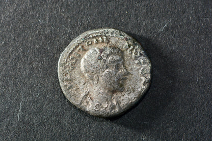 Ancient Roman silver denarius coin Antoninus emperor on horseback M5