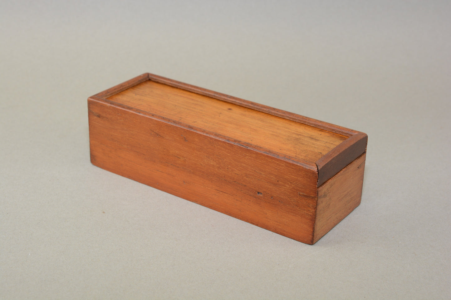 Edwardian boxed set of dominoes